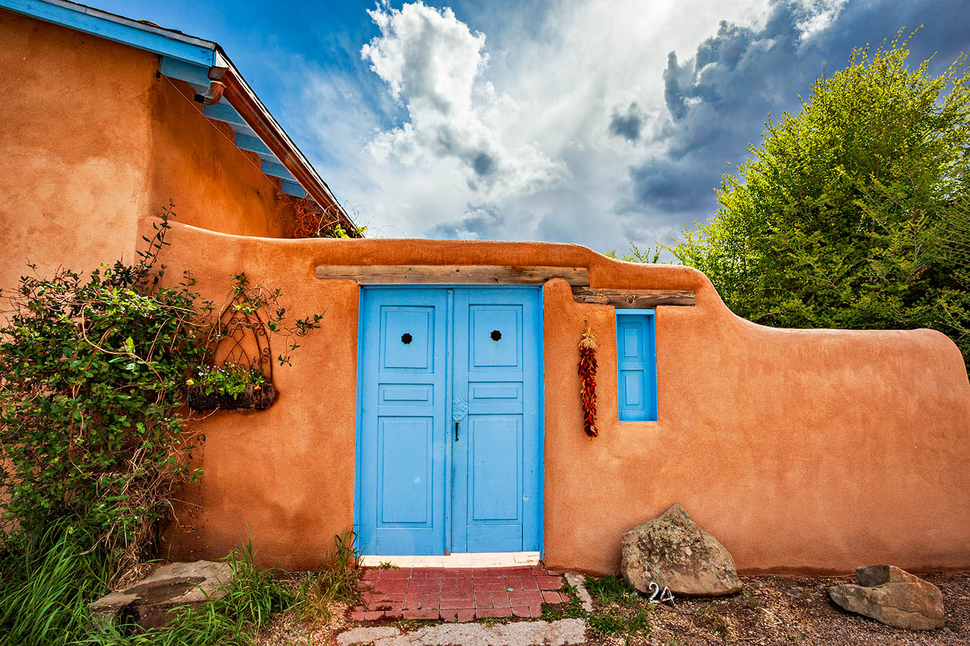 2026 iPhone eXperience: Land of Enchantment Santa Fe and Taos