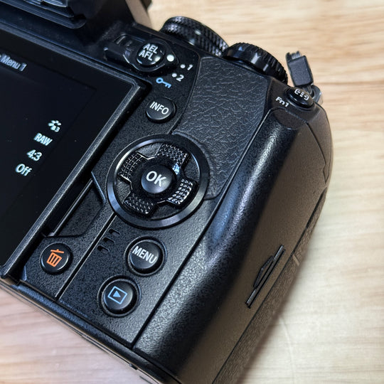 Olympus OM-D E-M1 Mark II Camera